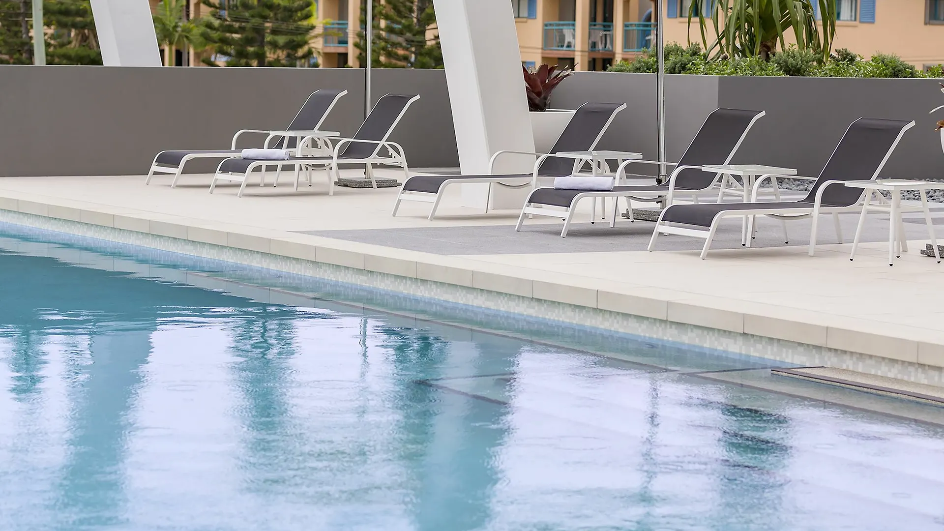 Avani Broadbeach Residences Gold Coast 4*,